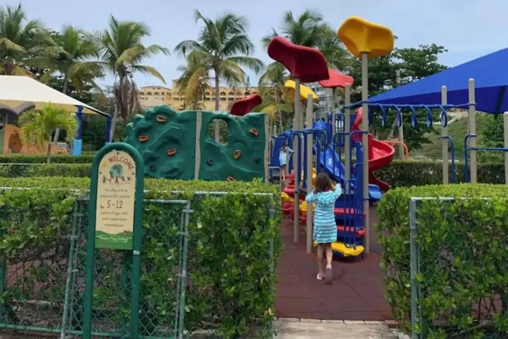 Beachside Famous Resort, Pool, Night Life,Full Ac Playa de Guayanes Portoriko